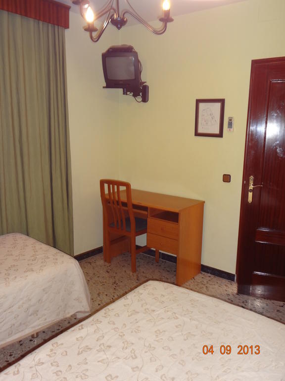 Hostal San Pedro Sanlúcar la Mayor Eksteriør bilde